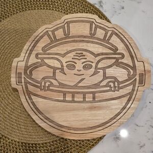 Baby Yoda Grogu Cutting Charcuterie Board